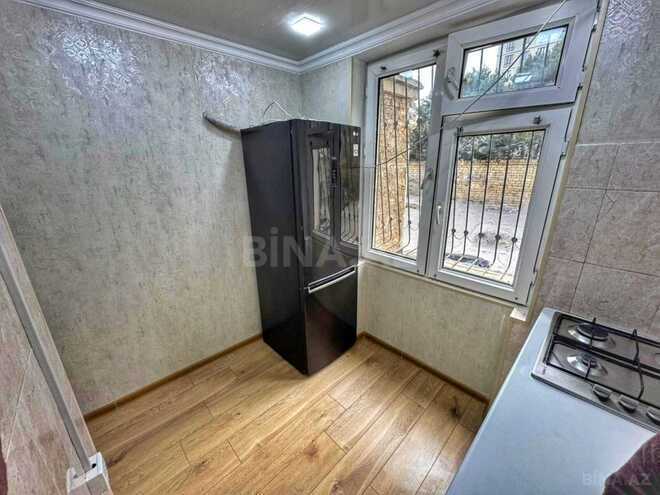 Satılır 2 otaqlı köhnə tikili 55 m², İnşaatçılar m., photo 11 from 15