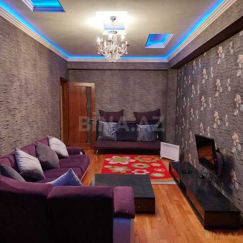 Сдаётся 3-комн. новостройка 105 м², м. 20 января, photo 1 from 7