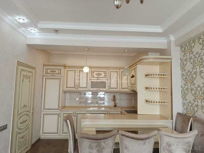 Продаётся 2-комн. новостройка 65 м², Абшеронcкий  р., photo 1 from 15