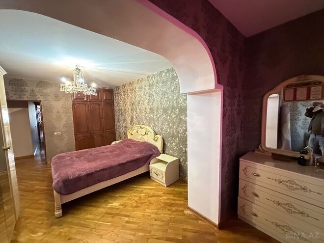 Продаётся 4-комн. вторичка 110 м², м. Кара Караев, photo 11 from 18