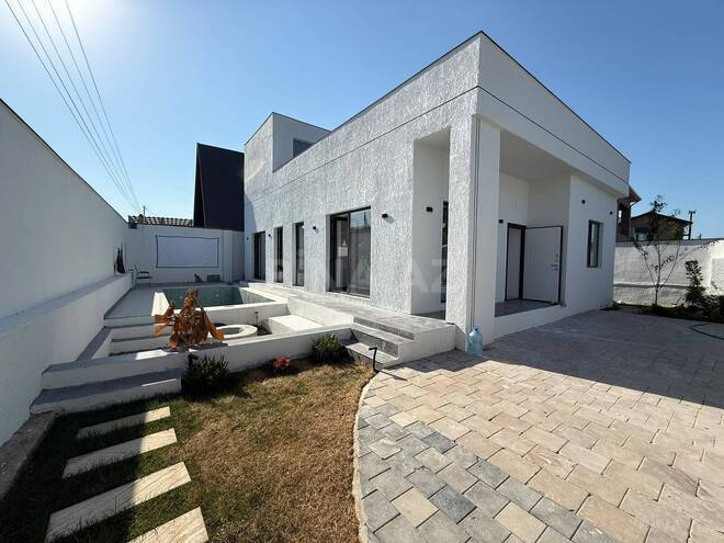 Продаётся 5-комн. дом/дача 135 м², Абшеронcкий  р., photo 1 from 19
