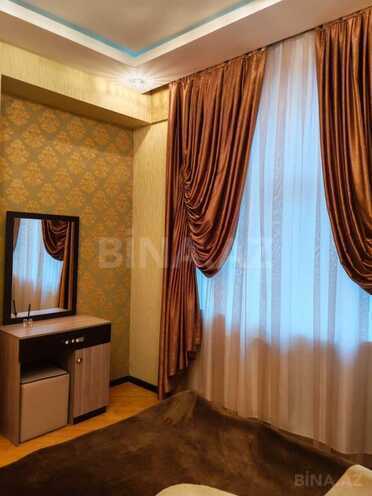 Сдаётся 3-комн. новостройка 70 м², м. Нефтчиляр, photo 8 from 16