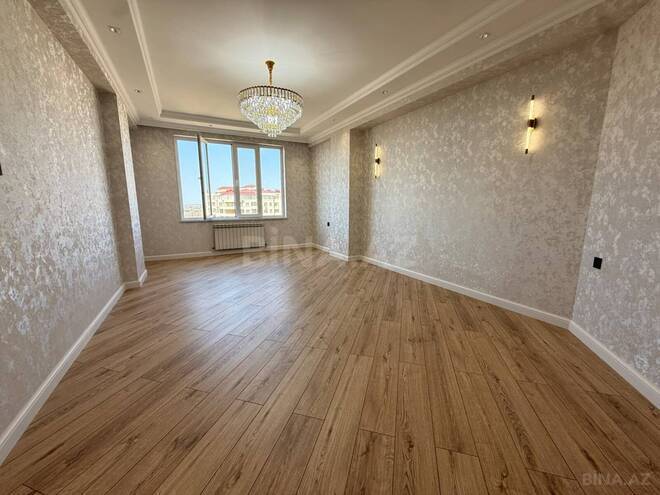 Продаётся 3-комн. новостройка 107 м², м. Кара Караев, photo 1 from 25