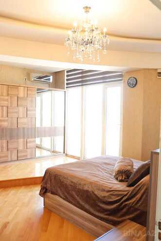 Сдаётся 3-комн. новостройка 136 м², м. Элмляр Академиясы, photo 13 from 32