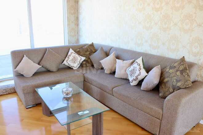 Сдаётся 3-комн. новостройка 136 м², м. Элмляр Академиясы, photo 6 from 32