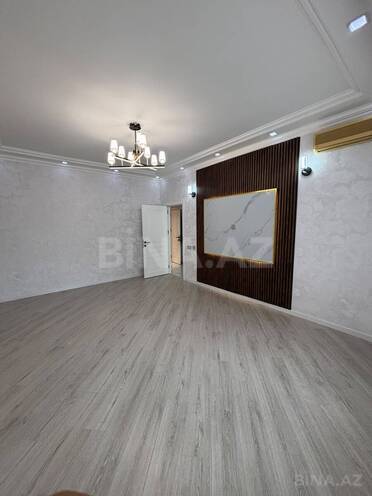 Продаётся 3-комн. вторичка 80 м², м. Нефтчиляр, photo 1 from 14