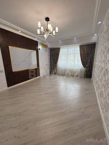 Продаётся 3-комн. вторичка 80 м², м. Нефтчиляр, photo 3 from 14