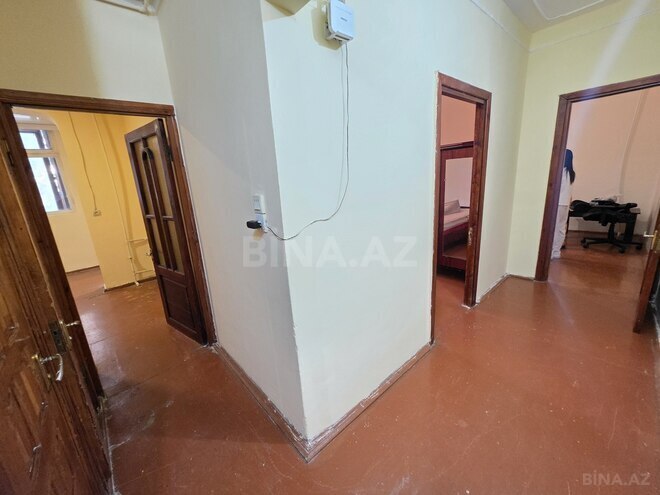 Satılır 2 otaqlı köhnə tikili 80 m², Azadlıq Prospekti m., photo 14 from 19