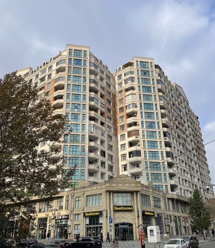 Сдаётся 2-комн. новостройка 65 м², м. Нариман Нариманов, photo 1 from 14
