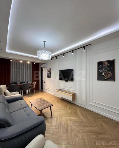 Продаётся 2-комн. вторичка 76 м², м. Азадлыг проспекти, photo 3 from 10