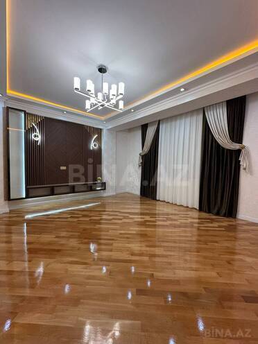 Продаётся 3-комн. новостройка 110 м², Абшеронcкий  р., photo 1 from 32