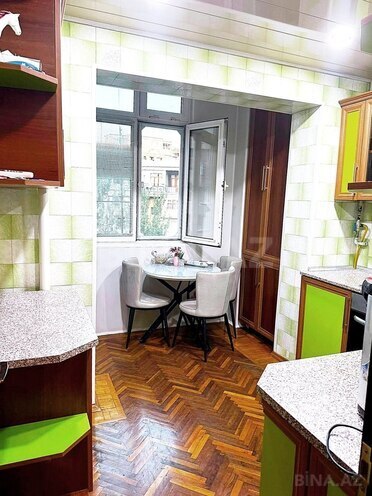 Satılır 3 otaqlı köhnə tikili 75 m², Nizami m., photo 9 from 14