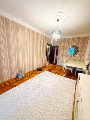 Satılır 3 otaqlı köhnə tikili 75 m², Nizami m., photo 4 from 14