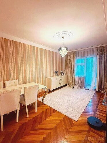Satılır 3 otaqlı köhnə tikili 75 m², Nizami m., photo 3 from 14