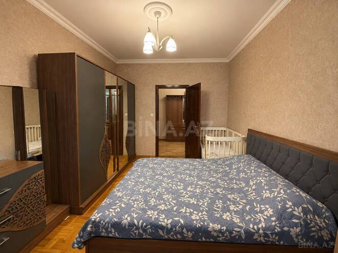 Продаётся 2-комн. вторичка 65 м², м. Иншаатчылар, photo 5 from 15
