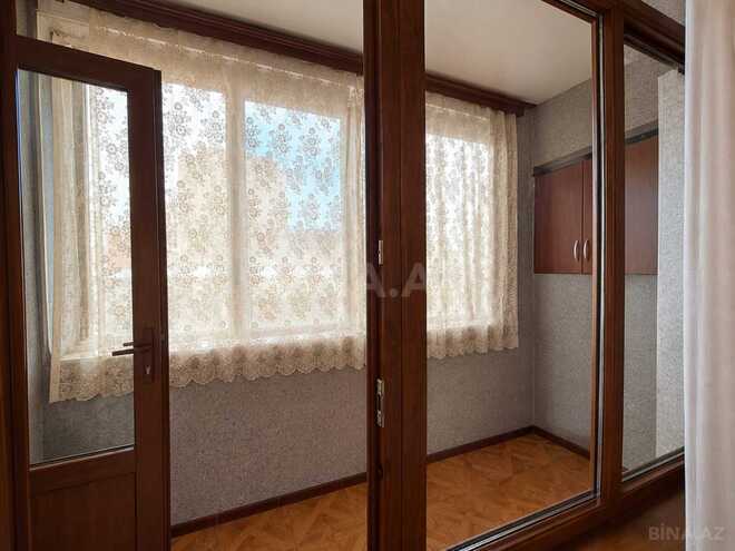 Продаётся 2-комн. вторичка 65 м², м. Иншаатчылар, photo 13 from 15