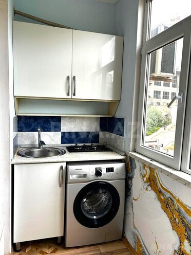 Продаётся 1-комн. вторичка 35 м², м. Ази Асланов, photo 10 from 14