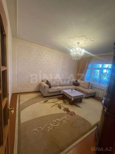 Продаётся 3-комн. вторичка 76 м², Абшеронcкий  р., photo 1 from 21