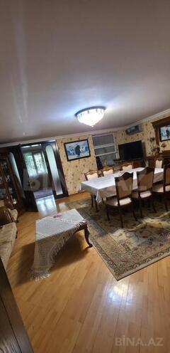 Продаётся 3-комн. вторичка 120 м², м. Иншаатчылар, photo 1 from 12