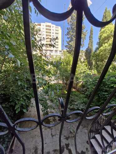 Продаётся 3-комн. вторичка 120 м², м. Иншаатчылар, photo 9 from 12
