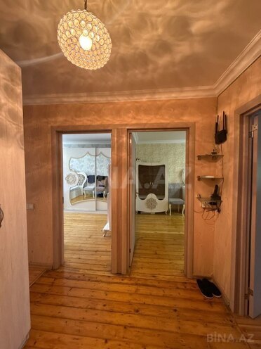 Продаётся 3-комн. вторичка 70 м², м. Нефтчиляр, photo 6 from 19