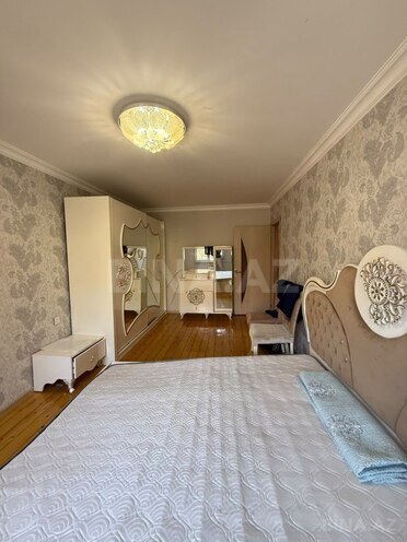 Продаётся 3-комн. вторичка 70 м², м. Нефтчиляр, photo 8 from 19