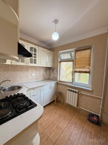 Продаётся 3-комн. вторичка 70 м², м. Нефтчиляр, photo 13 from 19
