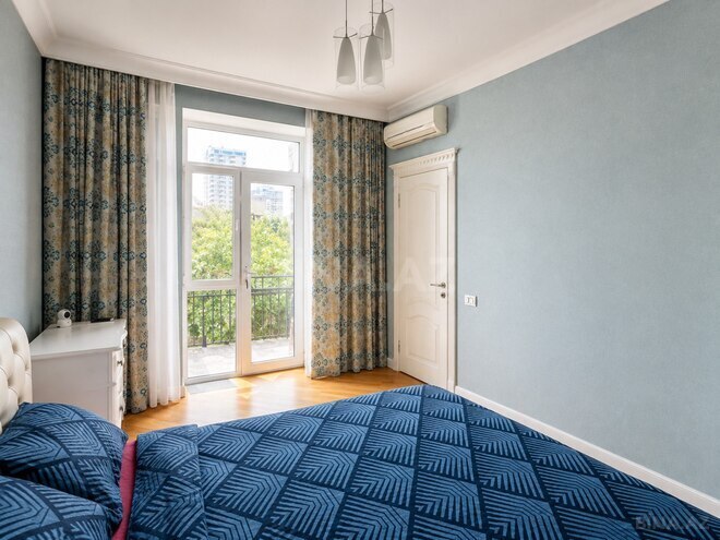 Продаётся 2-комн. вторичка 60 м², м. Ичеришехер, photo 9 from 14