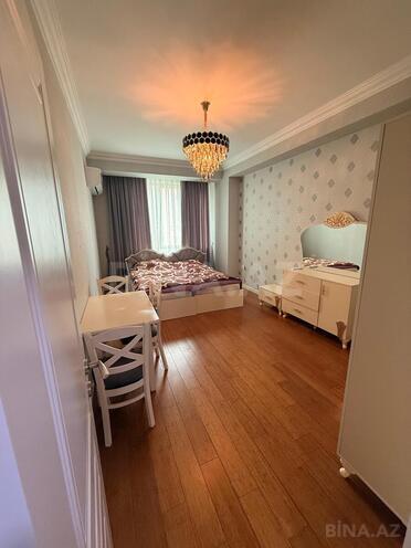 Сдаётся 3-комн. новостройка 95 м², Насиминский  р., photo 1 from 15