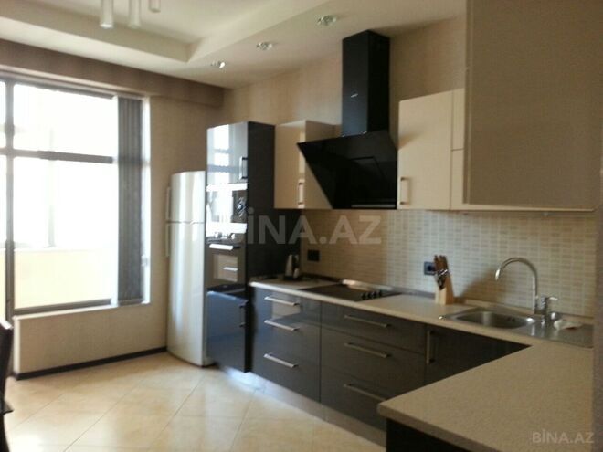 Продаётся 3-комн. новостройка 174 м², м. Низами, photo 16 from 26