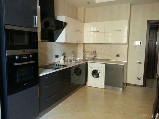 Продаётся 3-комн. новостройка 174 м², м. Низами, photo 15 from 26