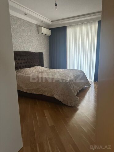 Сдаётся 3-комн. новостройка 148 м², м. 8 ноября, photo 3 from 24