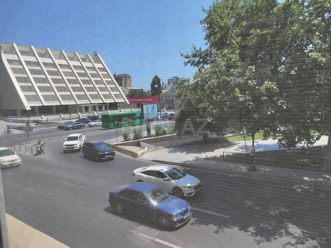 Продаётся 3-комн. вторичка 95 м², м. 28 мая, photo 3 from 12
