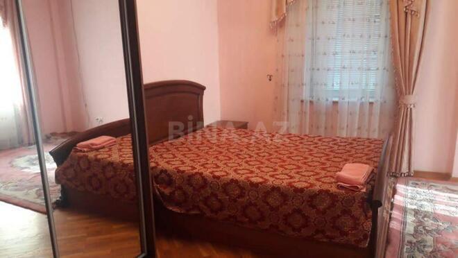 Продаётся 3-комн. вторичка 65 м², м. Элмляр Академиясы, photo 4 from 8