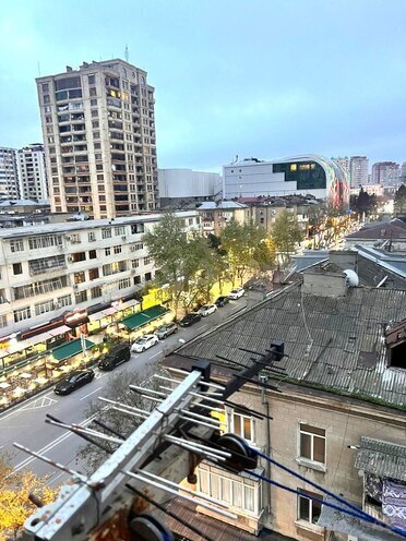 Продаётся 2-комн. вторичка 48 м², м. Нариман Нариманов, photo 1 from 13