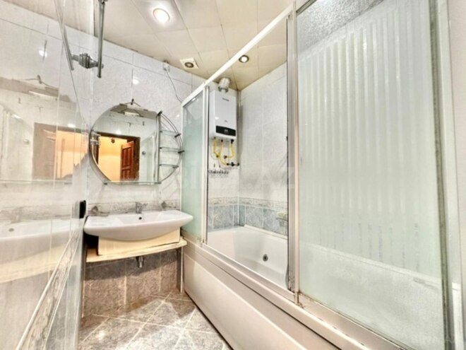 Satılır 4 otaqlı köhnə tikili 100 m², Elmlər Akademiyası m., photo 11 from 12