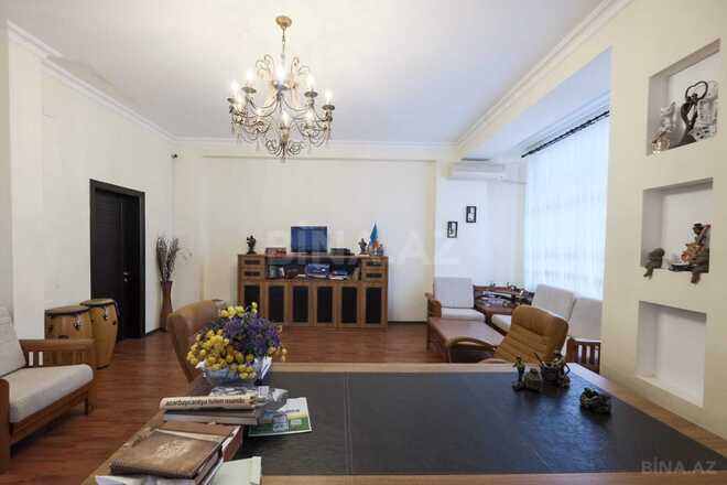 Продаётся 7-комн. офис 167 м², м. Элмляр Академиясы, photo 3 from 19