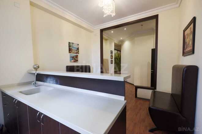 Продаётся 7-комн. офис 167 м², м. Элмляр Академиясы, photo 13 from 19