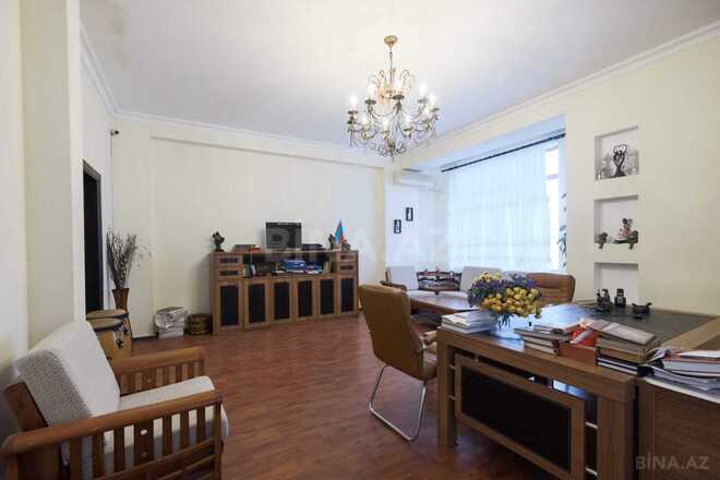 Продаётся 7-комн. офис 167 м², м. Элмляр Академиясы, photo 4 from 19