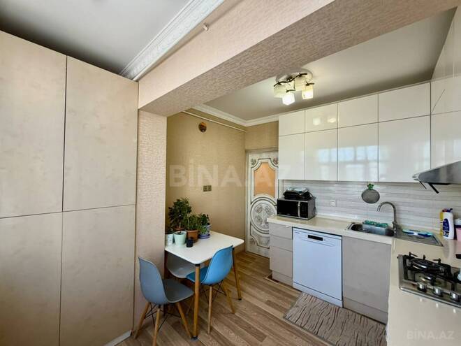 Satılır 2 otaqlı köhnə tikili 65 m², Xalqlar Dostluğu m., photo 17 from 19