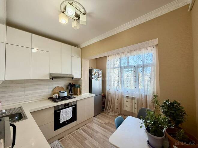 Satılır 2 otaqlı köhnə tikili 65 m², Xalqlar Dostluğu m., photo 16 from 19