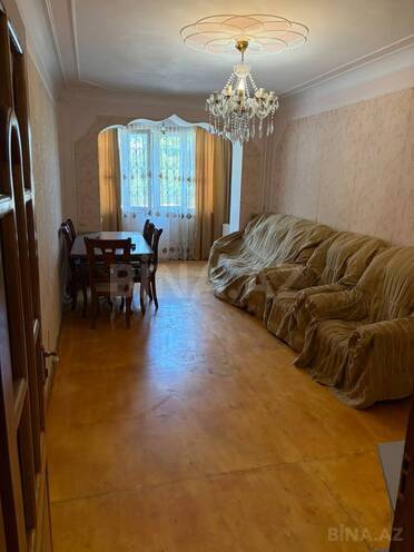 Сдаётся 3-комн. вторичка 66 м², м. Ази Асланов, photo 1 from 12