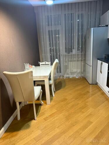 İcarəyə verilir 4 otaqlı yeni tikili 140 m², 7-ci mikrorayon q., photo 9 from 17
