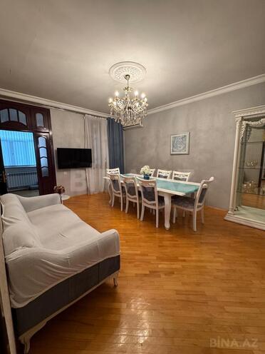 Сдаётся 4-комн. вторичка 110 м², м. Кара Караев, photo 5 from 26