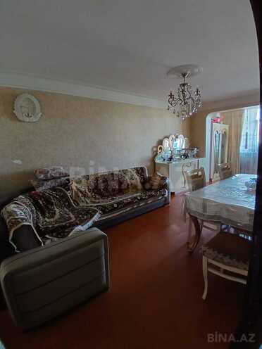 Продаётся 3-комн. вторичка 70 м², photo 1 from 18