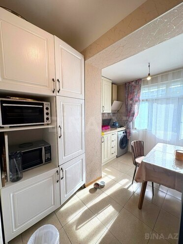 Продаётся 2-комн. вторичка 65 м², м. Низами, photo 9 from 15