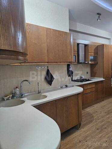 Сдаётся 3-комн. новостройка 132 м², м. Иншаатчылар, photo 6 from 12