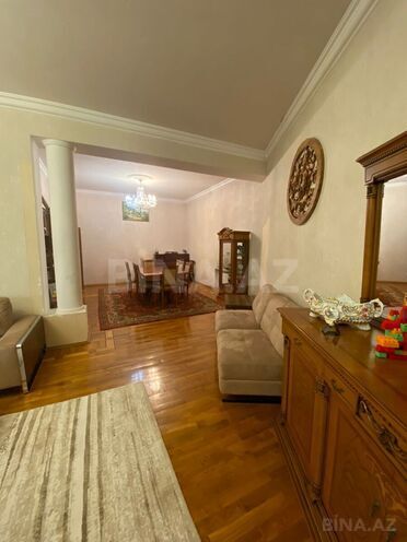Satılır 6 otaqlı həyət evi/bağ evi 400 m², Qaraçuxur q., photo 6 from 19