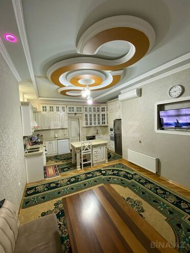 Satılır 6 otaqlı həyət evi/bağ evi 400 m², Qaraçuxur q., photo 13 from 19