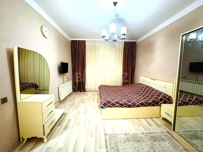 Продаётся 3-комн. вторичка 80 м², м. Кара Караев, photo 5 from 18
